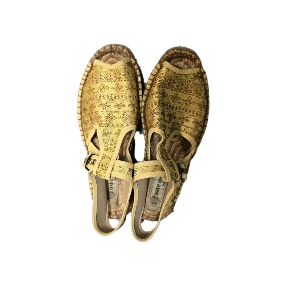 Vintage Andre Assous Espadrilles Made‎ in France Yellow Gold Pattern Size 6 F